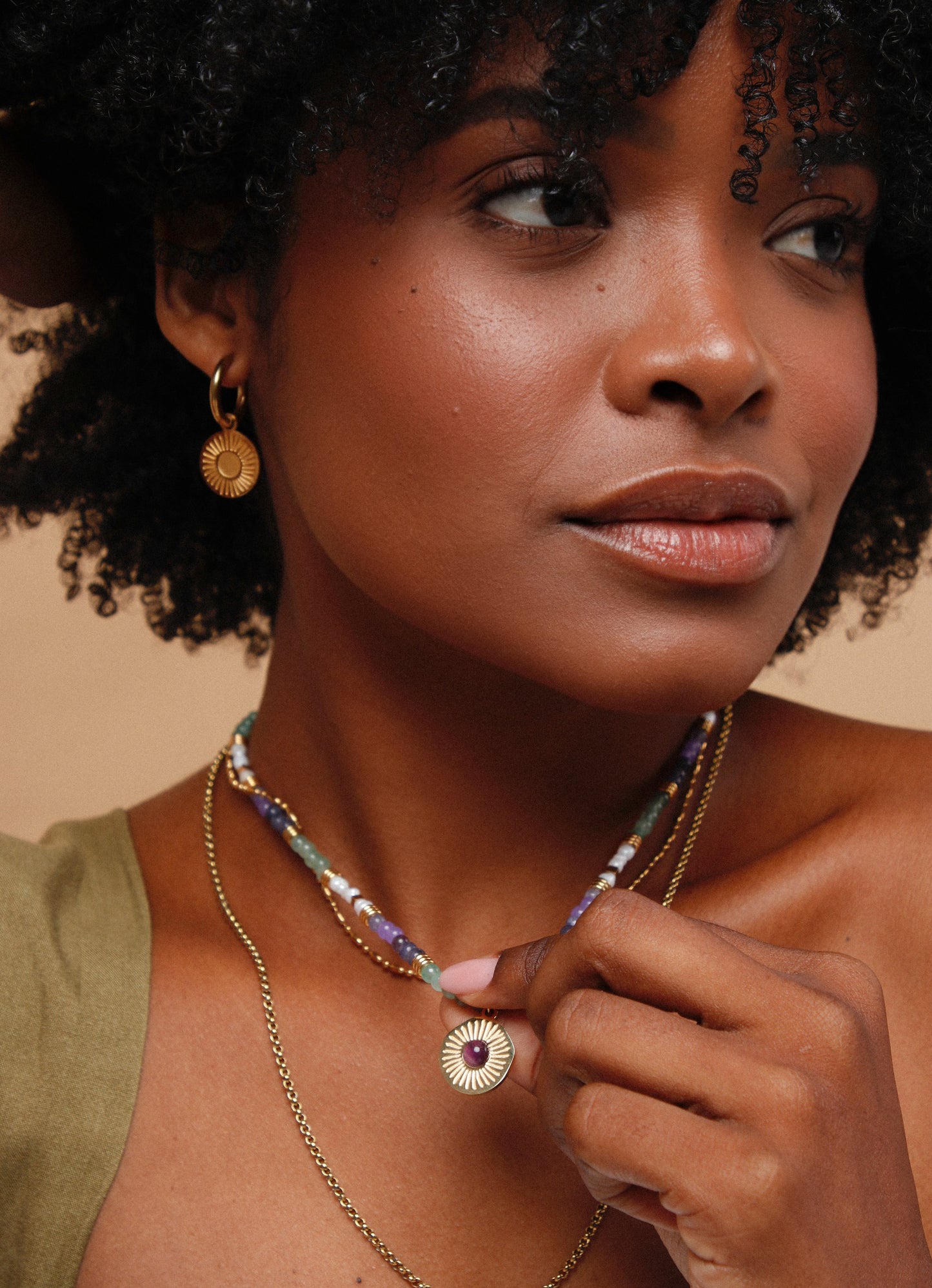Viola beaded necklace