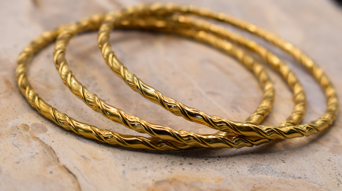 Luau Bangle
